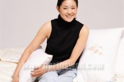 67岁倪萍争议后再翻红，喊话吴京后浪姐舞台上演“教科书级破冰”