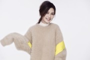李沁暖绒萌动写真 化身俏皮暖羊羊甜沁初冬