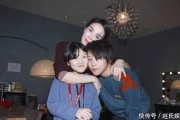 11岁年龄差、27年分合不领证，2026年机场素颜照引爆热搜，王菲谢霆锋这对“顶配姐弟恋”究竟还剩多少真心？