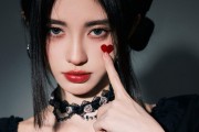 鞠婧祎浓妆光影诗篇 明艳风华再塑时尚美学