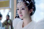 杨幂“养小鬼”辟谣：顶流女星的玄学劫数